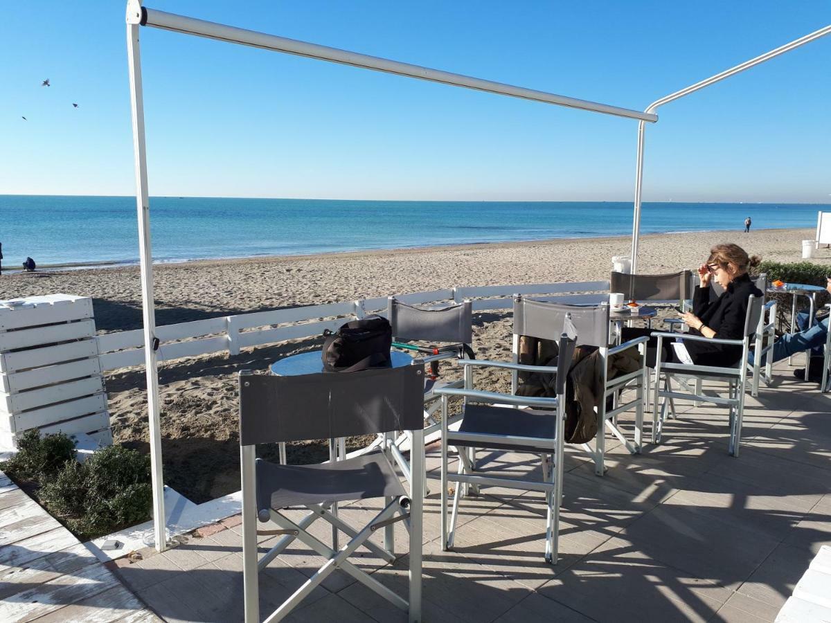 Attico Sul Mediterraneo Lido di Ostia Exterior photo